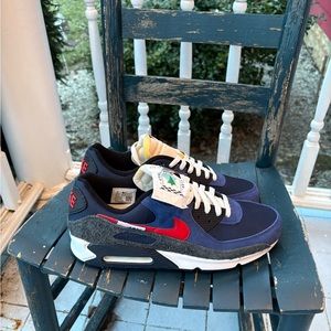 Nike Air Max 90 SE “Running Club Deep Royal”